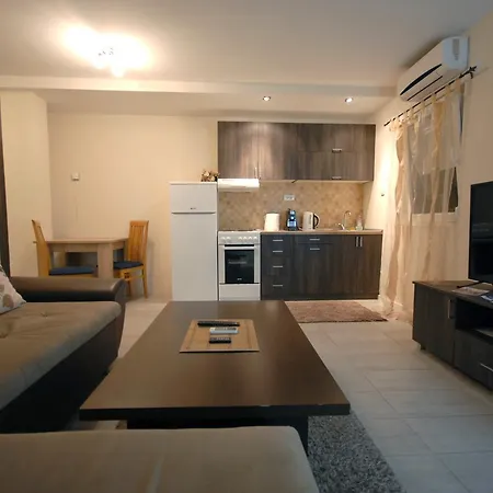 Apartament Franstal *